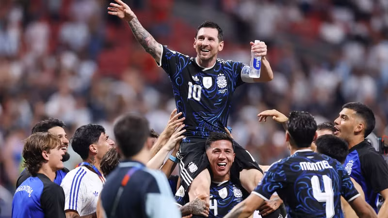 TIN NÓNG WORLD CUP: Argentina giật lại vị trí độc tôn thế giới ngay sau chiến thắng tuyển Anh