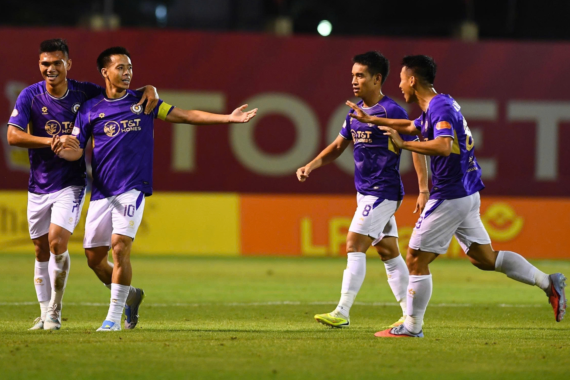 Văn Quyết nêu &amp;apos;tử huyệt&amp;apos; khiến Ninh Bình FC của Hoàng Đức bại trận