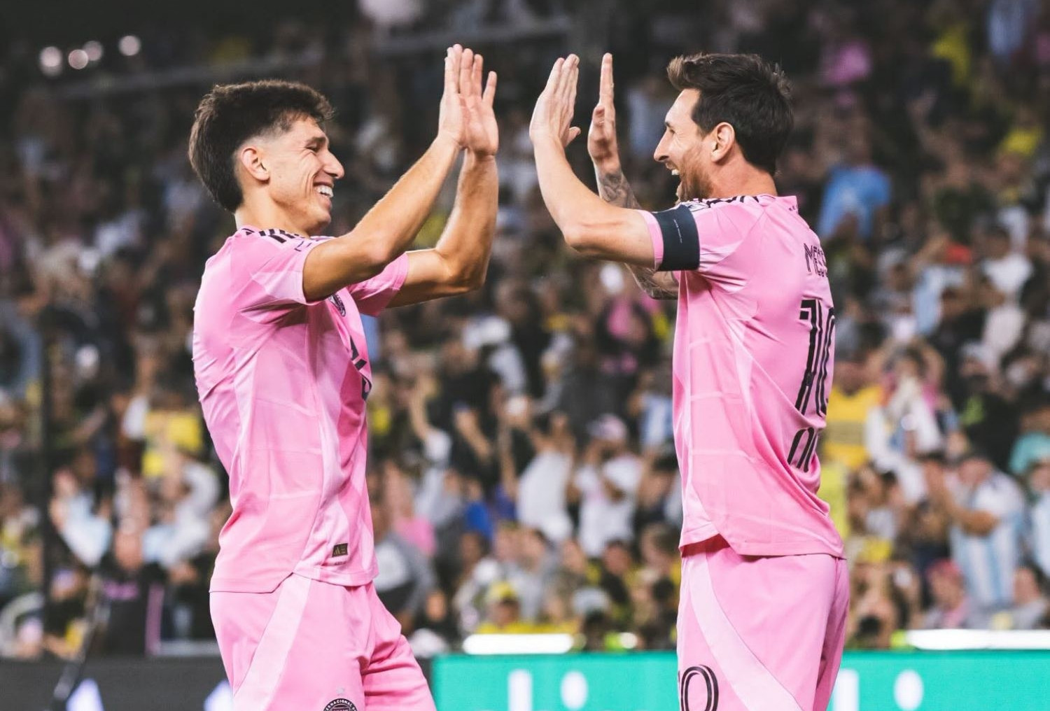Messi ghi siêu phẩm, Inter Miami vẫn thua đau phút 90+9