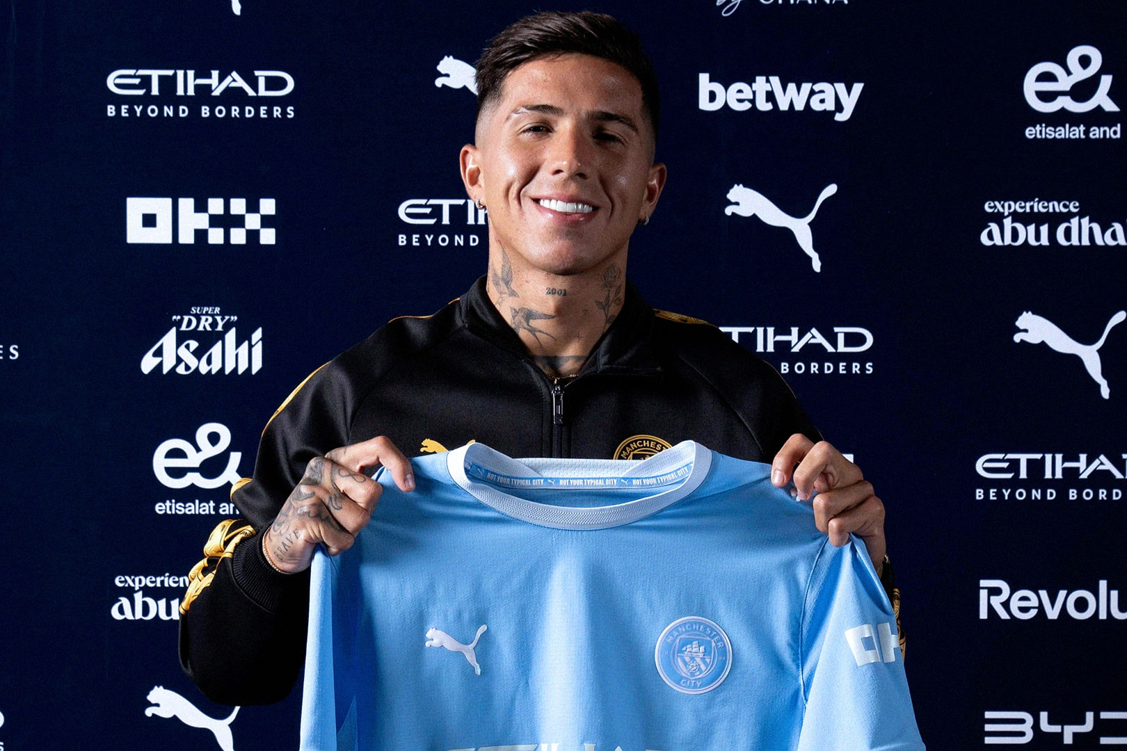 Man City công bố hợp đồng kỷ lục với Enzo Fernandez