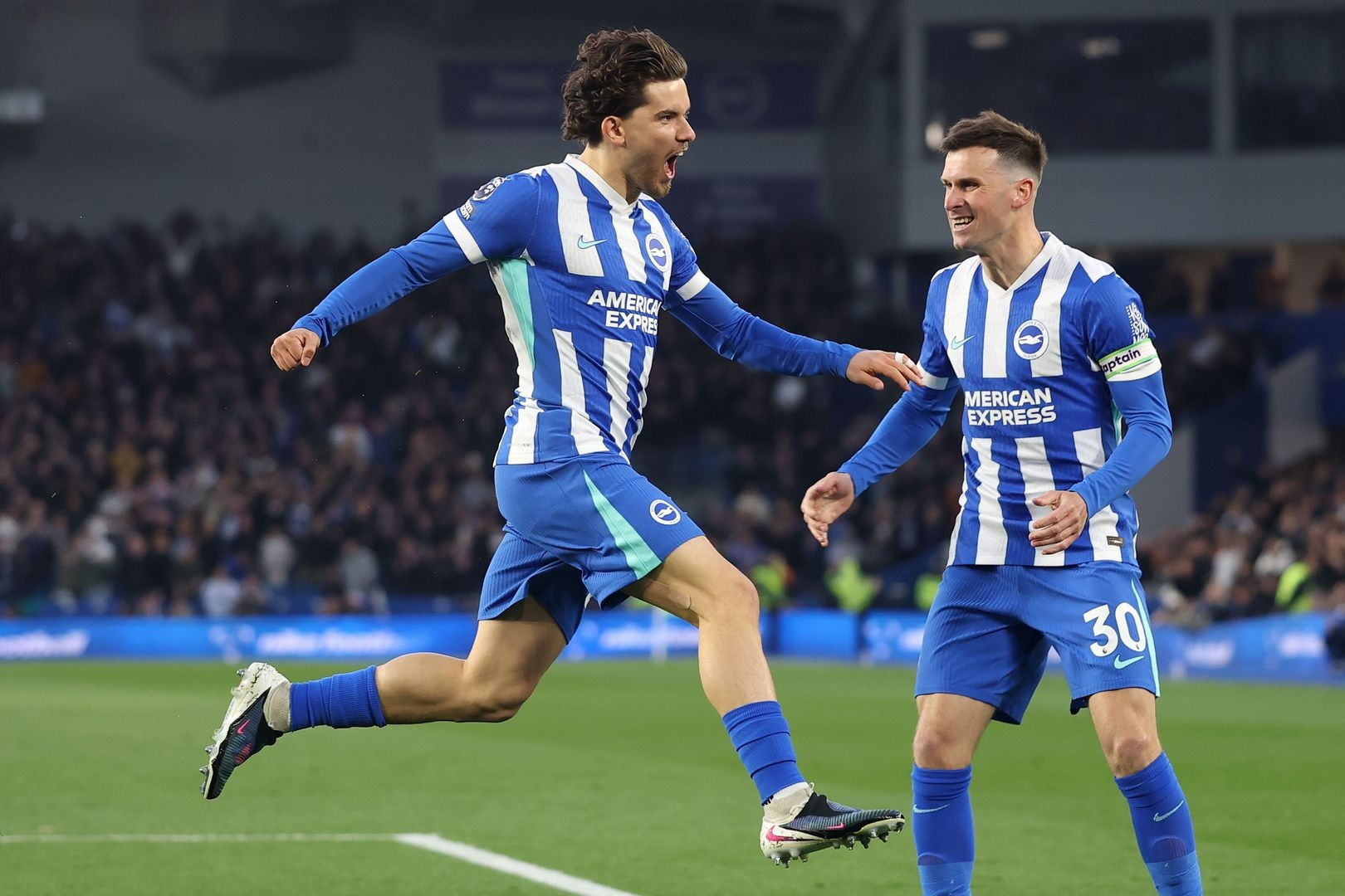 Kết quả Ngoại hạng Anh 2025/26 - Vòng 34 mới nhất: Chelsea thua sốc