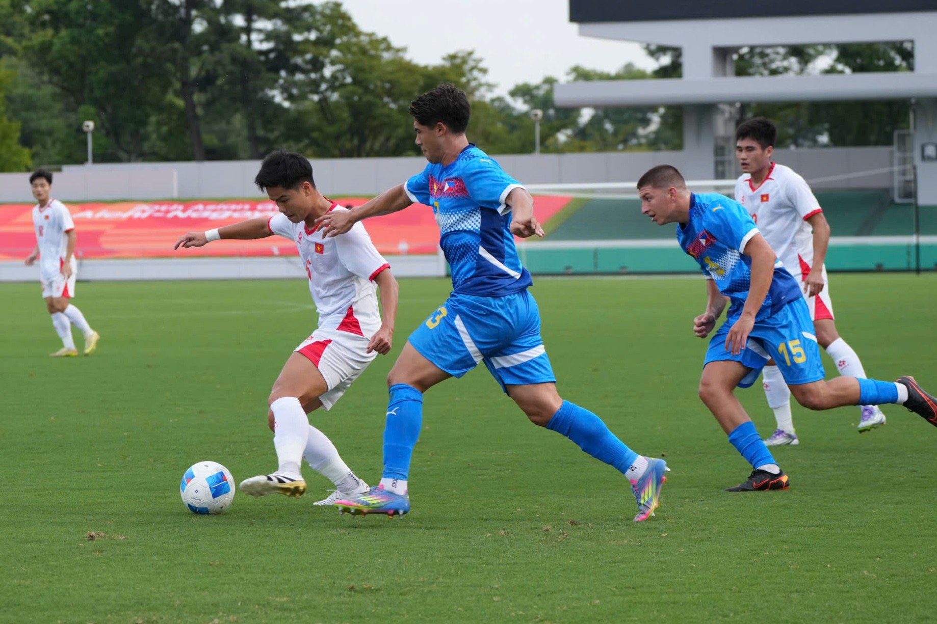 Lịch thi đấu bóng đá ASIAD 20 hôm nay 25/9: Vòng tứ kết nam và nữ