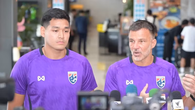 HLV Thái Lan nói gì về Việt Nam trước lúc lên đường dự FIFA ASEAN Cup?