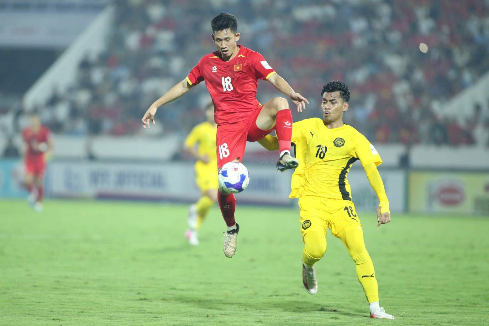 Tuyển Việt Nam đấu Malaysia: Vì đâu nguy cơ &amp;apos;lành ít dữ nhiều&amp;apos;