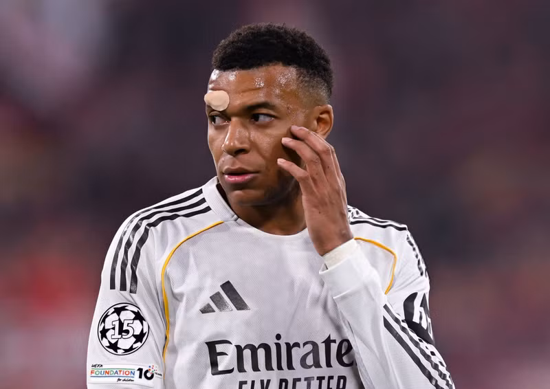 Real Madrid chỉ còn 2,7% cơ hội thoát cảnh trắng tay