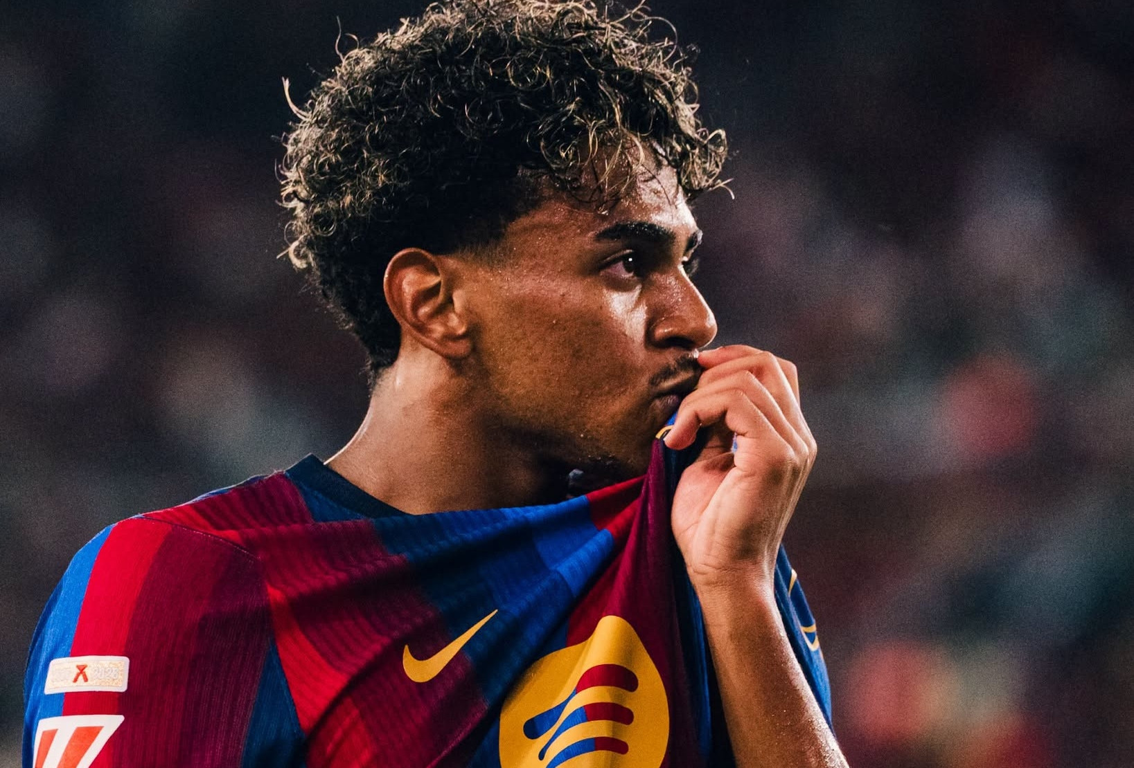 Yamal và Raphinha bùng nổ, Barca đại thắng &amp;apos;5 sao&amp;apos;