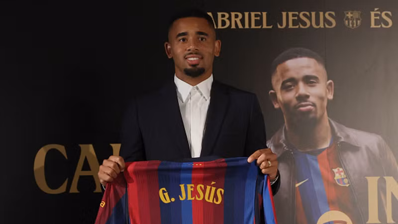 Chia tay Arsenal, Gabriel Jesus chính thức gia nhập Barca