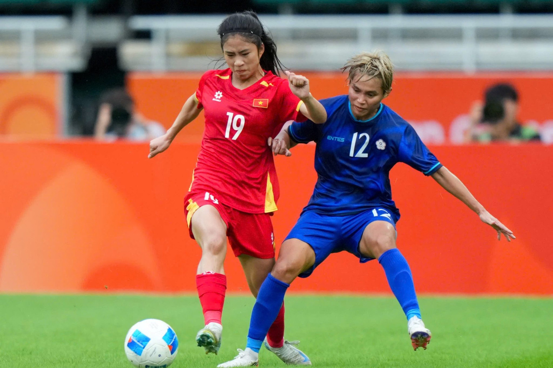 Nhận định tuyển nữ Việt Nam vs Thái Lan: Lách cửa hẹp lấy vé tứ kết