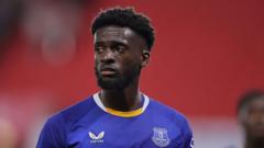 Hull đồng ý mức phí 22 triệu bảng cho Iroegbunam của Everton